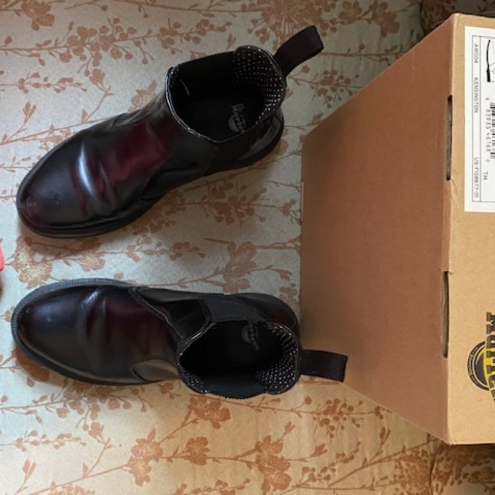 Doc Marten Chelsea Boots